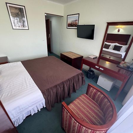 Hotel Grand Μπουχάρα Εξωτερικό φωτογραφία